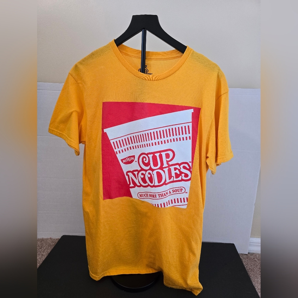 Pop Culture Nissin Cup Noodles soup adult M Yellow T-shirt top 100% Cotton